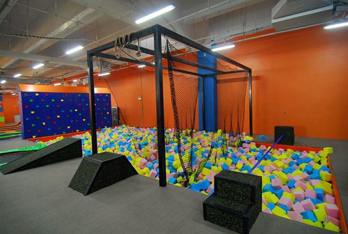 儿童蹦床 跳跳床—实物图