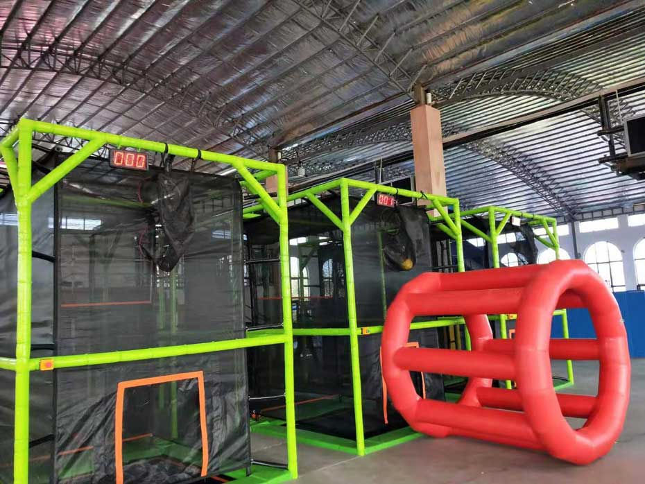 蹦床公园实物照片