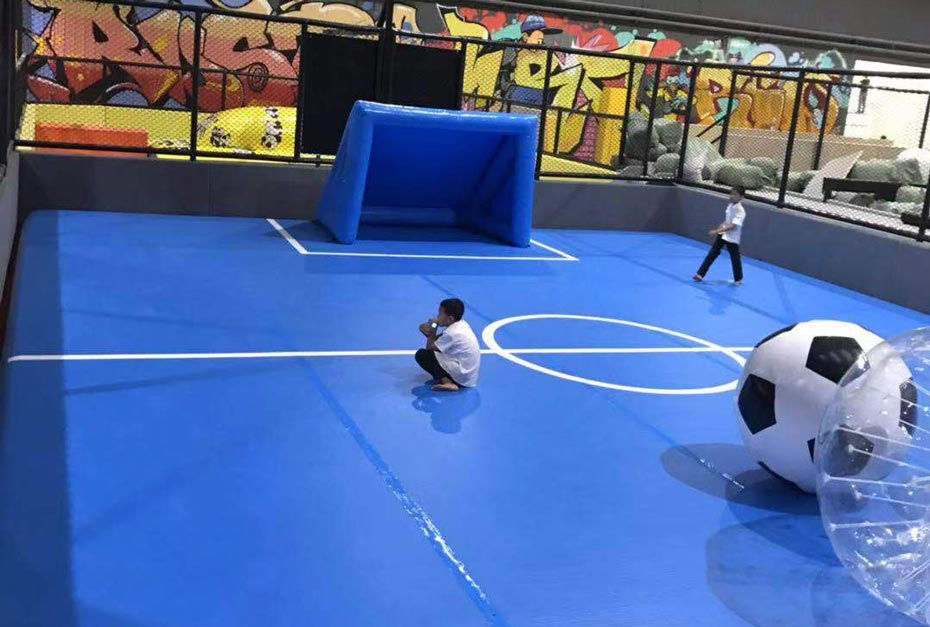 蹦床公园实物照片