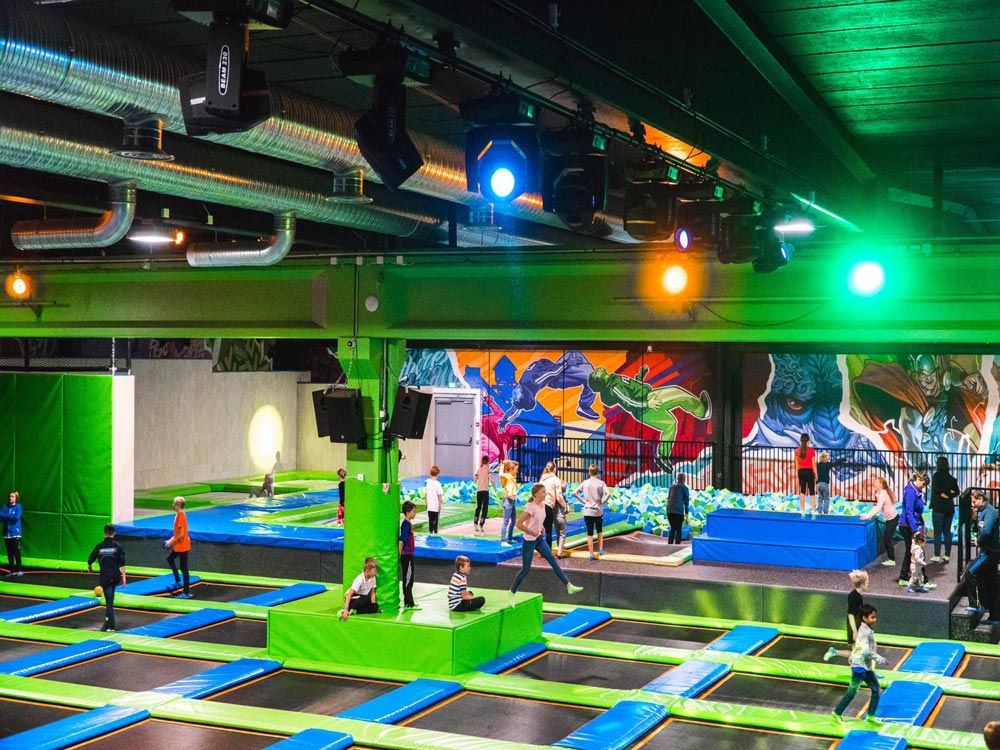 蹦床馆投资加盟