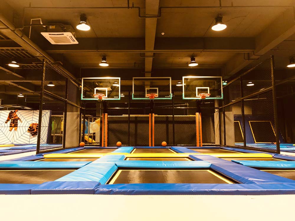 蹦床馆