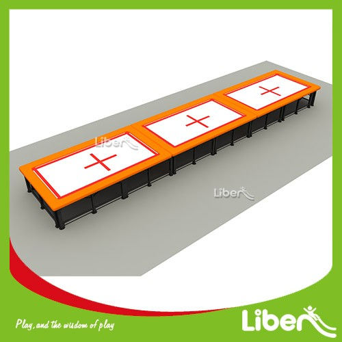 白色儿童专业弹跳比赛蹦面蹦床LE.B8.511.181.02