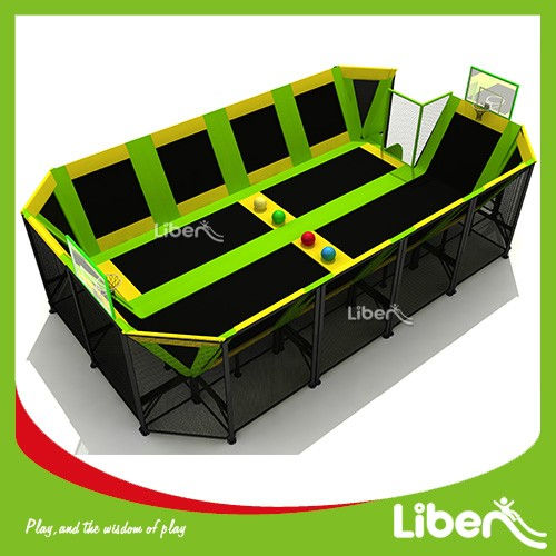 小型儿童篮球对抗比赛蹦床5.LE.B6.506.220.03