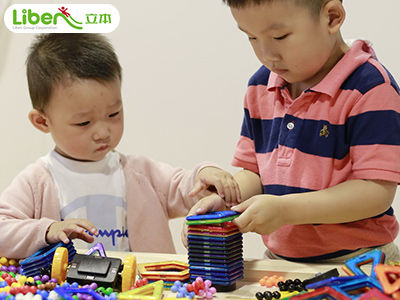 如何正确的选择儿童室内游乐设施厂家？