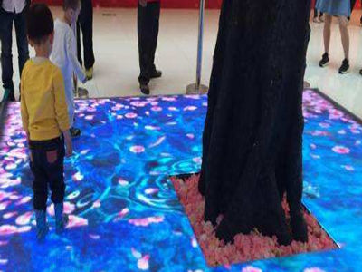 蹦床互动投影技术飞速发展，为孩子带来更多乐趣