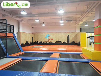 鲁商广场蹦床主题公园案例