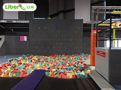 极酷蹦床加盟如何火爆，你对最新的蹦床项目又了解多少呢?