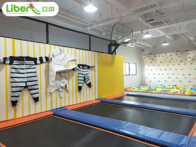 浙江温州1000平米的乐清蹦床公园，与你相约在7月