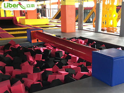 蹦床公园的产品部件寿命基本情况如何？