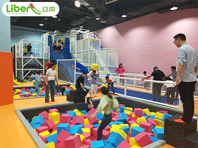 立本集团在IAAPA国际博览会中展现风采