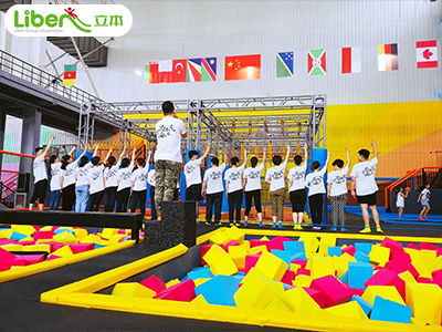 蹦床公园选择靠谱厂家加盟