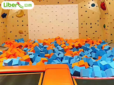攀岩墙设备一套多少钱?决定价格的因素有哪些呢?