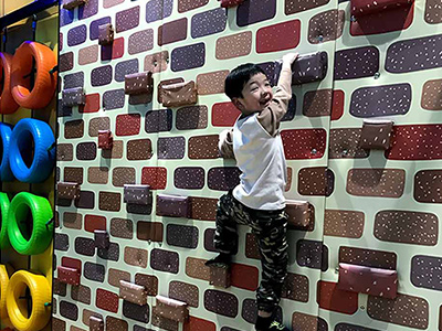 专业室内攀岩厂家告诉你关于攀岩的一切秘密！