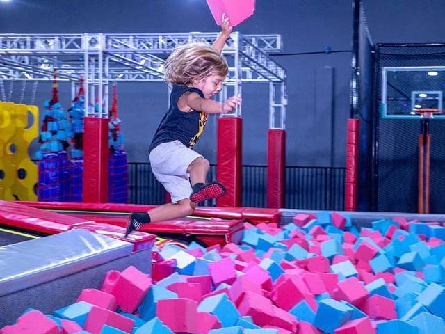 辽宁大连蹦床公园案例1900平