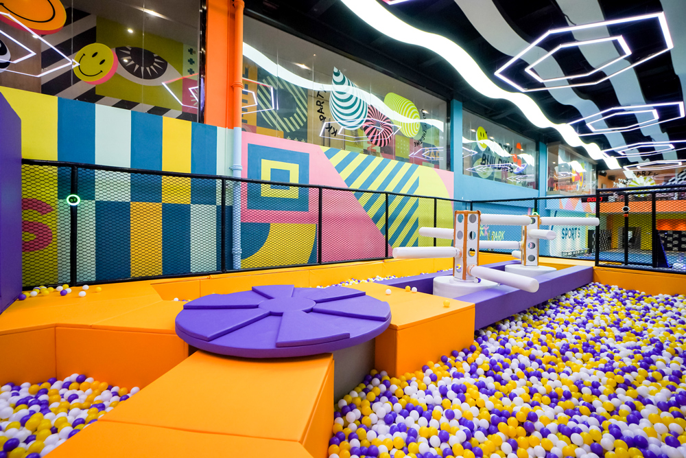 专业蹦床厂家,专业生产大型蹦床 ,欢迎选购