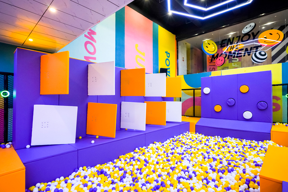 立本室内大型蹦床厂家