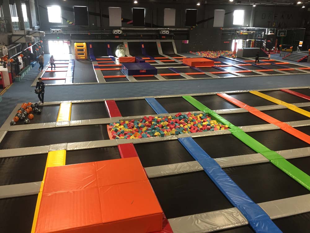 售后服务完善的蹦床厂家--立本集团